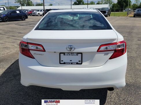 Used 2014 Toyota Camry SE w/ Leather Package FWD image 29