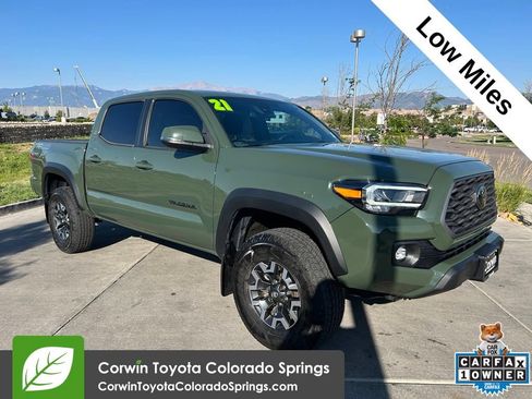 Used 2021 Toyota Tacoma TRD Off-Road w/ Technology Package AWD/4WD image 1