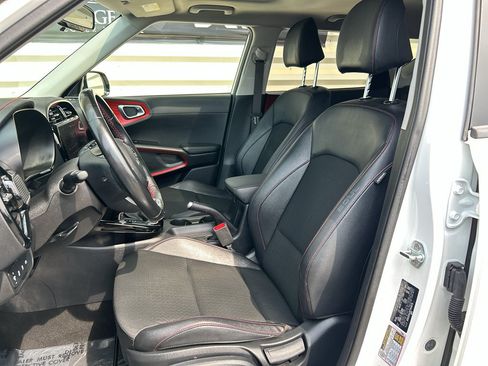 Used 2023 Kia Soul GT-Line FWD image 11