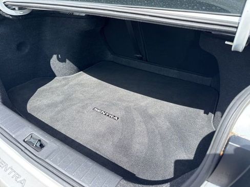 Used 2020 Nissan Sentra SV image 33