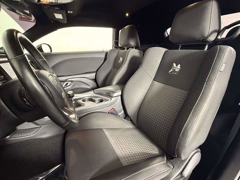 Used 2019 Dodge Challenger R/T Scat Pack w/ Driver Convenience Group image 17