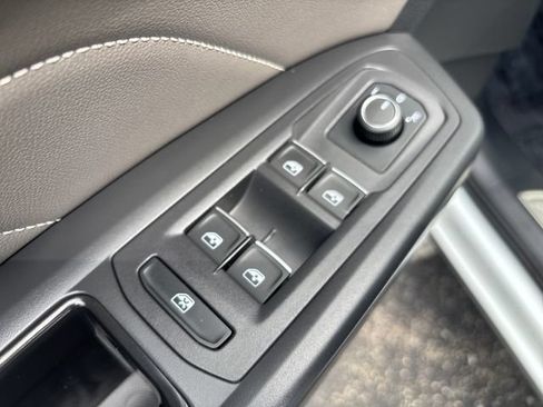 Used 2023 Volkswagen Atlas SE FWD image 13