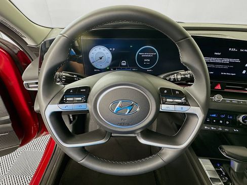 Certified 2023 Hyundai Elantra Limited w/ Cargo Package FWD image 11
