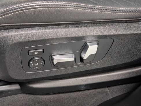 Used 2019 BMW X5 xDrive40i w/ Convenience Package AWD/4WD image 12