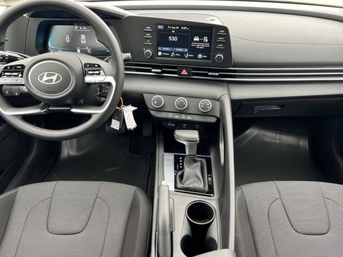New 2026 Hyundai Elantra SE FWD image 12
