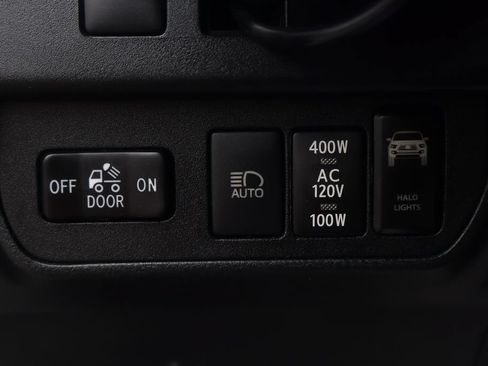 Used 2020 Toyota Tacoma TRD Sport w/ Technology Package AWD/4WD image 23