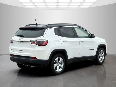 Used 2019 Jeep Compass Latitude w/ Popular Equipment Group image 3
