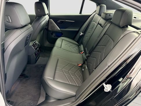 New 2026 BMW 530i xDrive w/ M Sport Package AWD/4WD image 20