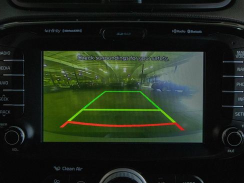 Used 2015 Kia Soul + w/ Audio Package image 7