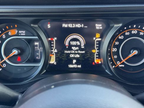 Certified 2024 Jeep Wrangler Unlimited Rubicon image 23