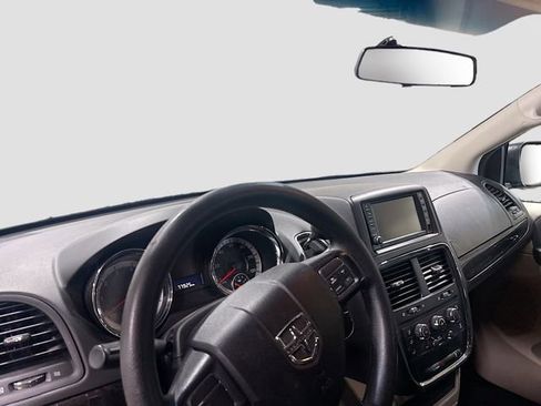 Used 2017 Dodge Grand Caravan SE w/ Power Window Group FWD image 11