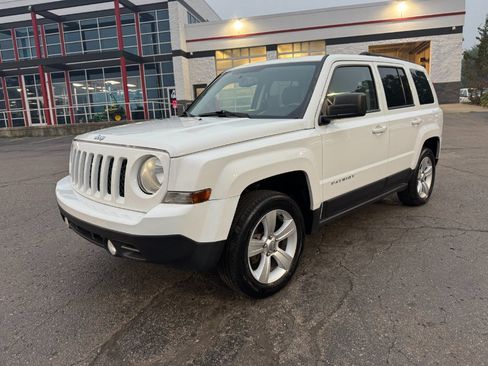 Used 2013 Jeep Patriot Latitude AWD/4WD image 1