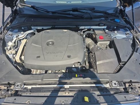 Used 2020 Volvo V60 T5 Cross Country w/ Protection Package AWD/4WD image 32