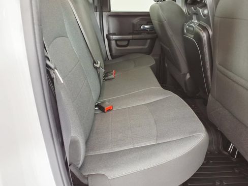 Used 2024 RAM 1500 Classic SLT AWD/4WD image 7