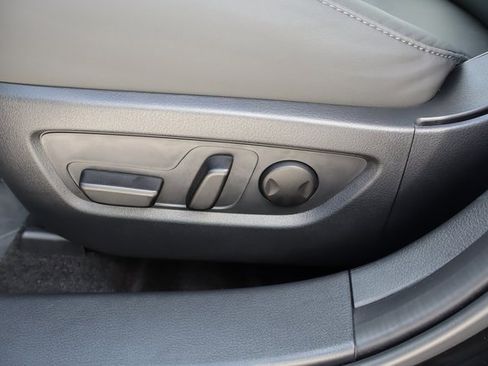 Certified 2025 MAZDA CX-30 AWD 2.5 S w/ Preferred Package image 11