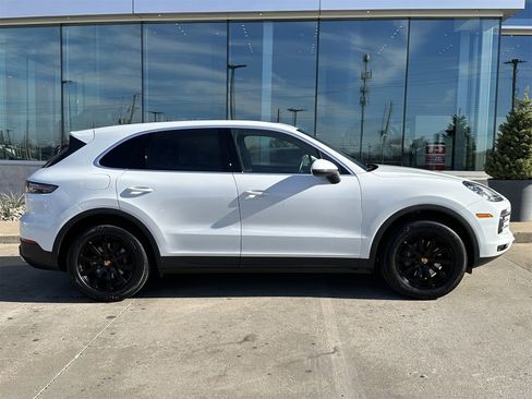 Used 2020 Porsche Cayenne image 8