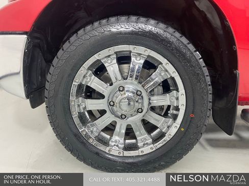Used 2012 Toyota Tundra 4x4 CrewMax w/ SR5 Pkg image 10