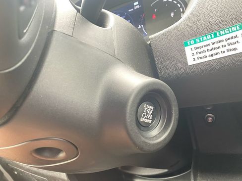 Used 2025 RAM ProMaster 2500 w/ U-Haul Equipment Group FWD image 24