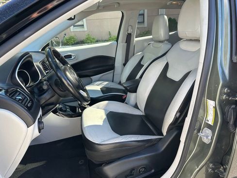 Used 2018 Jeep Compass Limited w/ Navigation Group image 7