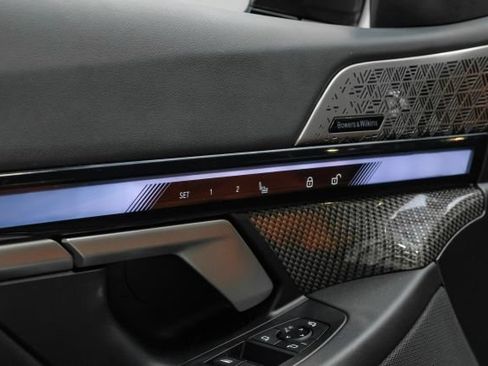 Used 2025 BMW M5 w/ Carbon Package AWD/4WD image 56