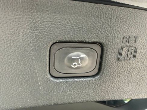 Used 2018 Ford Edge Sport w/ Equipment Group 401A AWD/4WD image 33