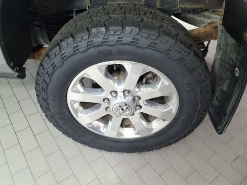 Used 2022 RAM 3500 Big Horn AWD/4WD image 8