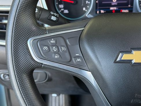 Used 2022 Chevrolet Equinox LT FWD image 8