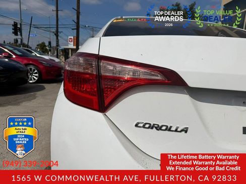 Used 2017 Toyota Corolla LE w/ Carpet Mat Package (TMS) FWD image 16