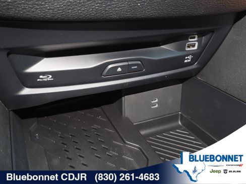 New 2026 Chrysler Pacifica Pinnacle FWD image 35