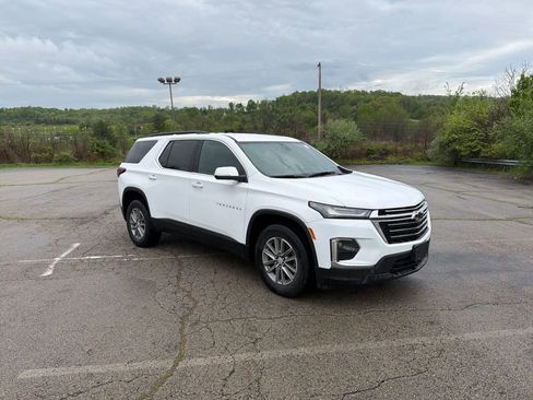 Used 2023 Chevrolet Traverse LT AWD/4WD image 1