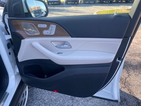 Certified 2022 Mercedes-Benz GLS 450 4MATIC image 29