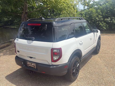 Used 2022 Ford Bronco Sport Outer Banks w/ Tech Package AWD/4WD image 5