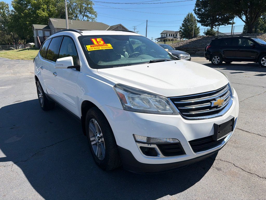 Used 2015 Chevrolet Traverse LT FWD image 4