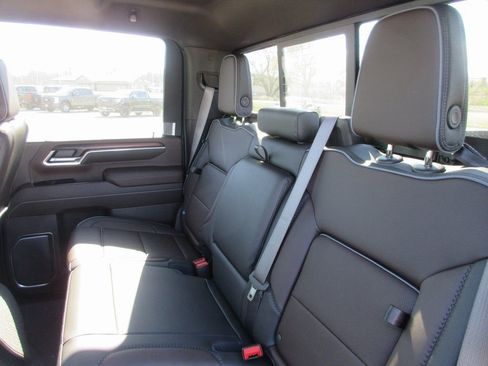 New 2026 GMC Sierra 2500 Denali w/ Denali Reserve Package AWD/4WD image 15
