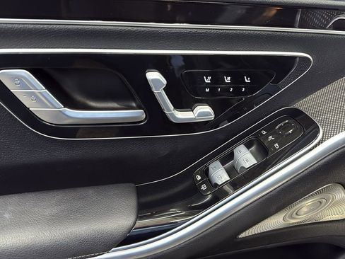 Used 2023 Mercedes-Benz S 500 4MATIC w/ AMG Line image 12