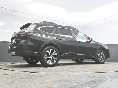 Used 2021 Subaru Outback Limited image 30