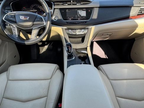 Used 2019 Cadillac XT5 Luxury image 11