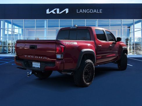 Used 2016 Toyota Tacoma SR image 4