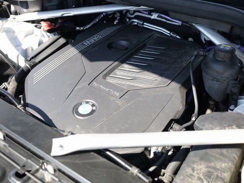 Used 2023 BMW X5 xDrive40i w/ Executive Package image 7