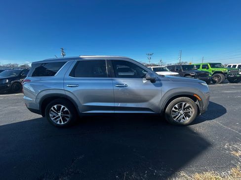 Used 2020 Hyundai Palisade SEL image 2