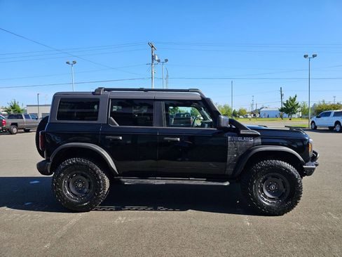 Certified 2024 Ford Bronco Everglades AWD/4WD image 5