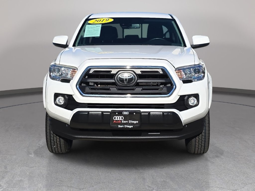 Used 2019 Toyota Tacoma SR5 RWD image 3