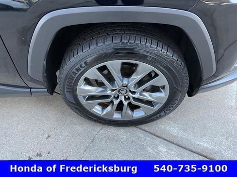 Used 2020 Toyota RAV4 Limited AWD/4WD image 13