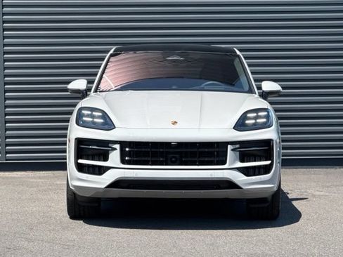 New 2026 Porsche Cayenne GTS AWD/4WD image 10