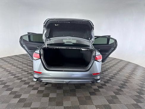 Used 2022 Nissan Sentra SR FWD image 17