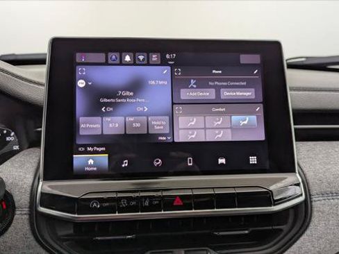 Used 2024 Jeep Compass Latitude AWD/4WD image 27