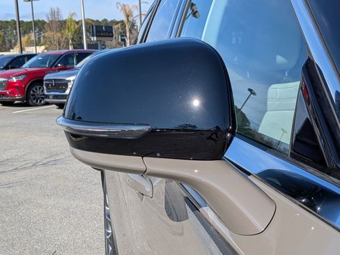 Certified 2025 Lincoln Aviator Reserve image 14