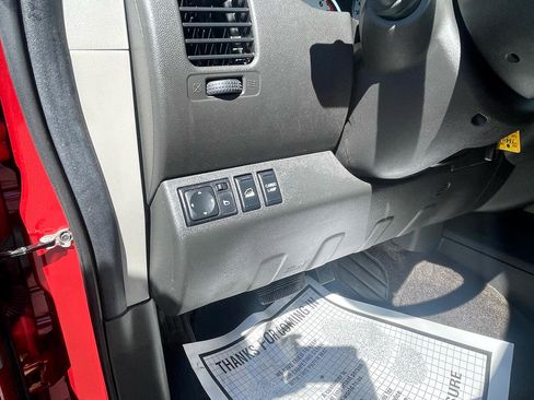 Used 2017 Nissan Frontier PRO-4X w/ Pro-4x Luxury Package image 13