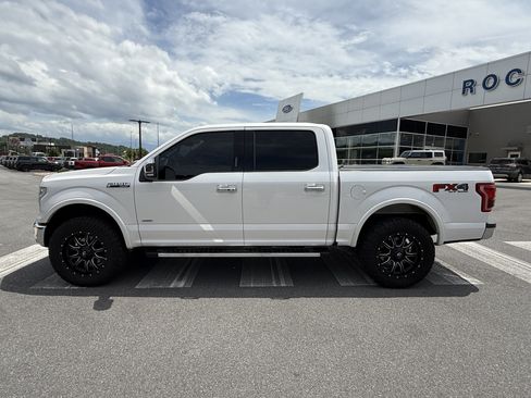 Used 2016 Ford F150 Lariat w/ Equipment Group 502A Luxury AWD/4WD image 8