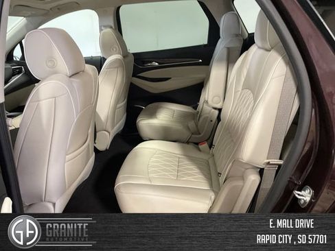 Used 2024 Buick Enclave Avenir w/ Avenir Technology Package AWD/4WD image 26